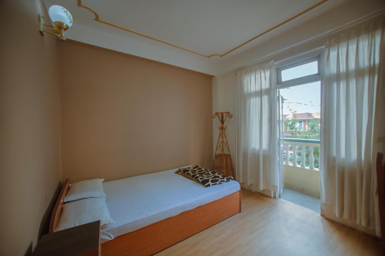 Hotel Triratna Katmandou Extérieur photo